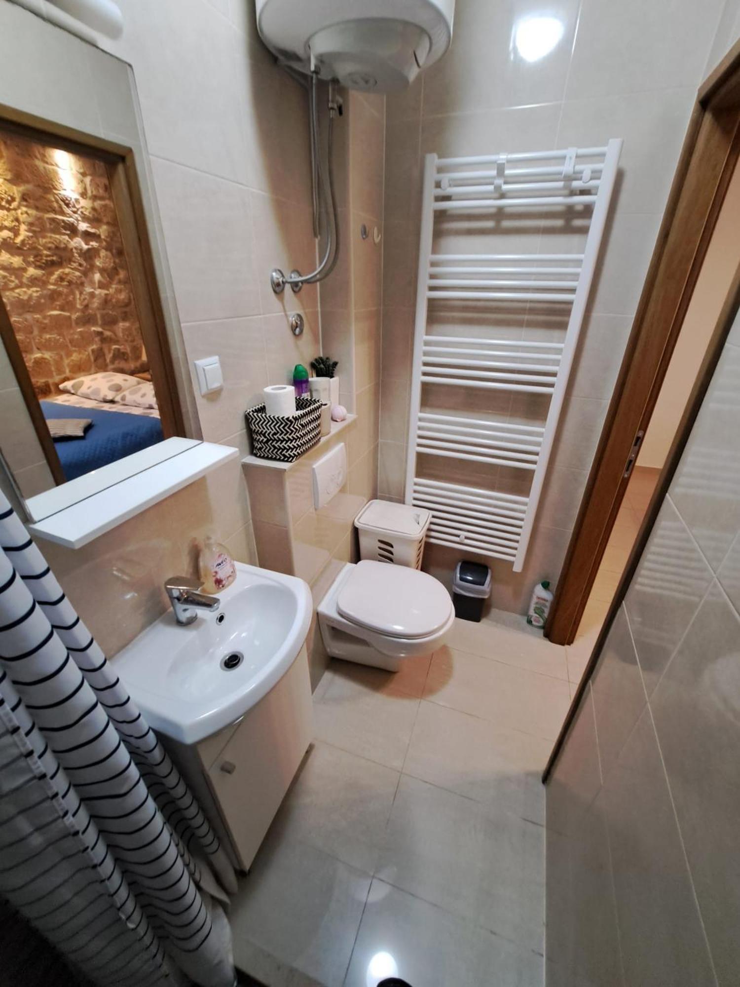 Studio Apartment Legcevic Kaštela Buitenkant foto