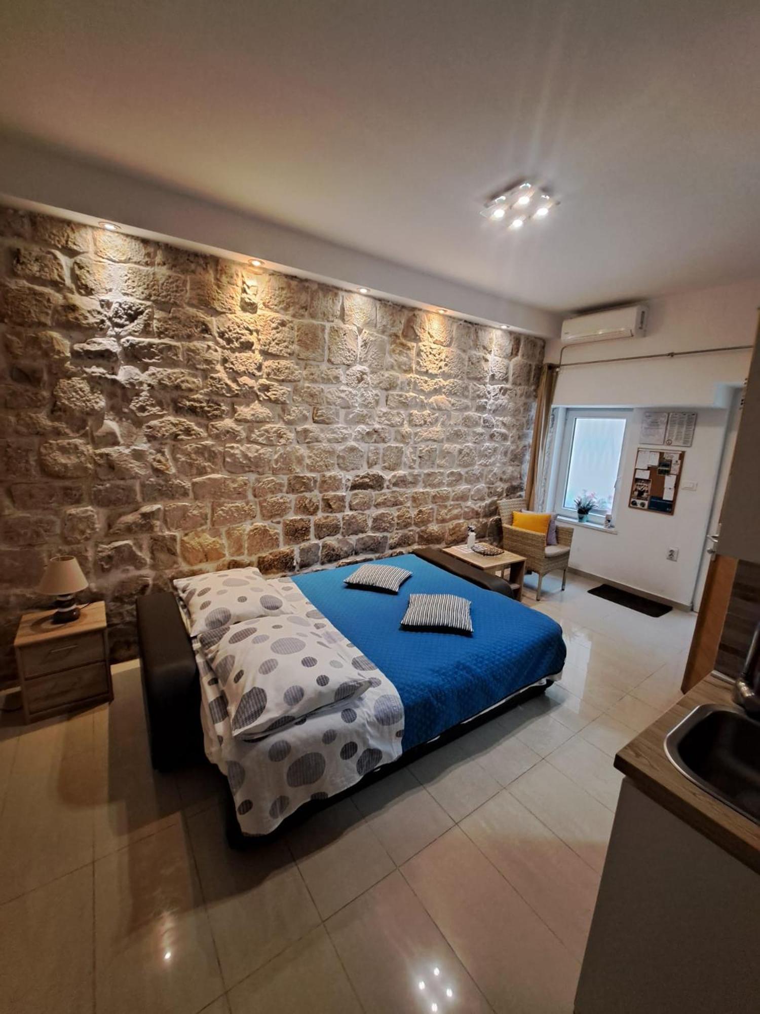 Studio Apartment Legcevic Kaštela Buitenkant foto