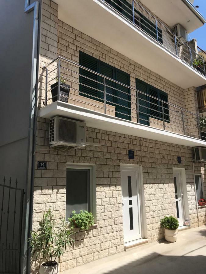 Studio Apartment Legcevic Kaštela Buitenkant foto